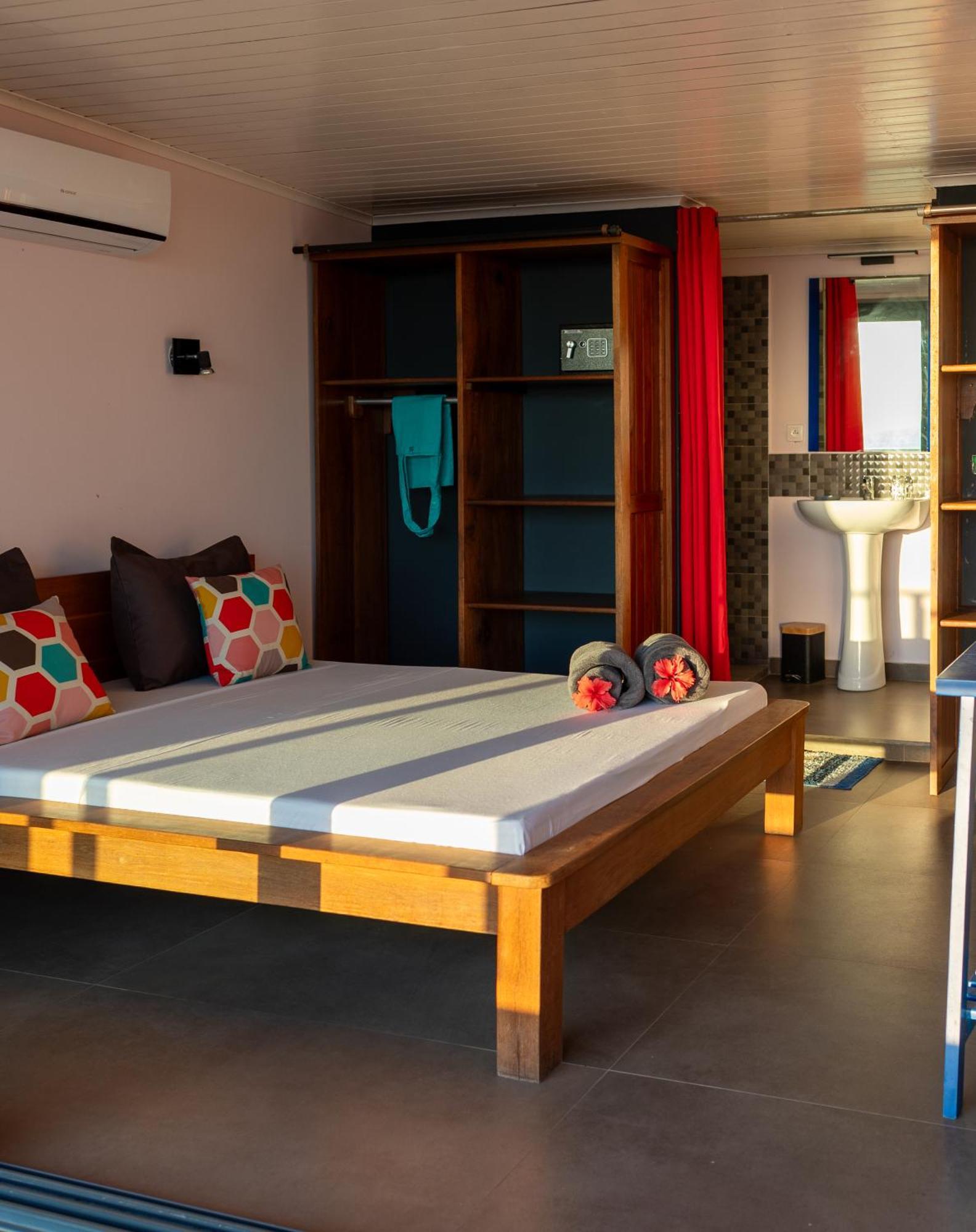 אמבהטולואקה Hotel Villa Les Orchidees מראה חיצוני תמונה